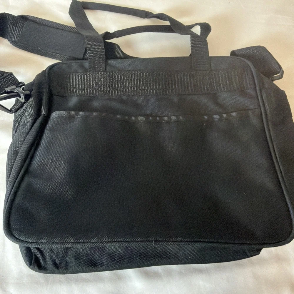 GLOBUS Black Messenger Bag Zip Closure Shoulder Strap‎ Adjustable Compartments